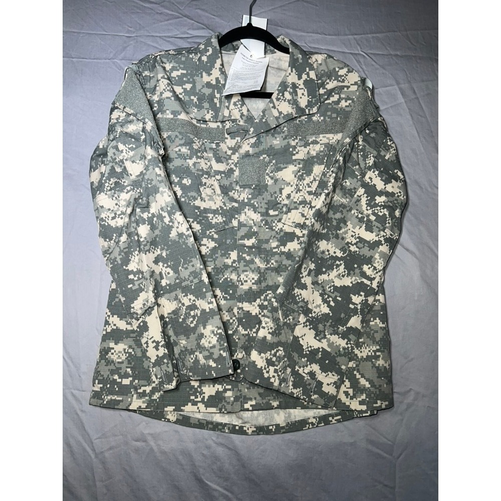 US Army ACU UCP Digital Camo Combat Uniform Coat Jacket Small Short New With Tag